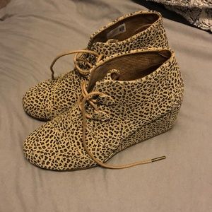 Wedged Tom’s Booties